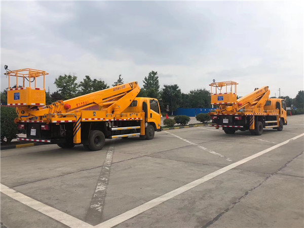 江鈴凱銳22米伸縮臂高空作業車