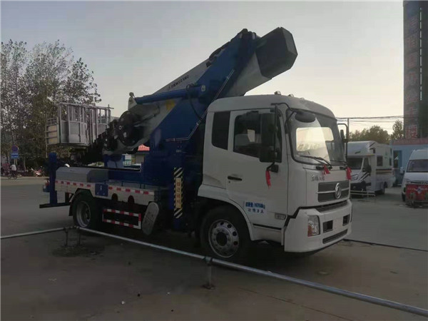 進口45米伸縮臂高空作業(yè)車-程力高空作業(yè)車