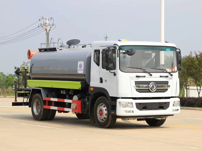 東風多功能灑水車/12方霧炮灑水車